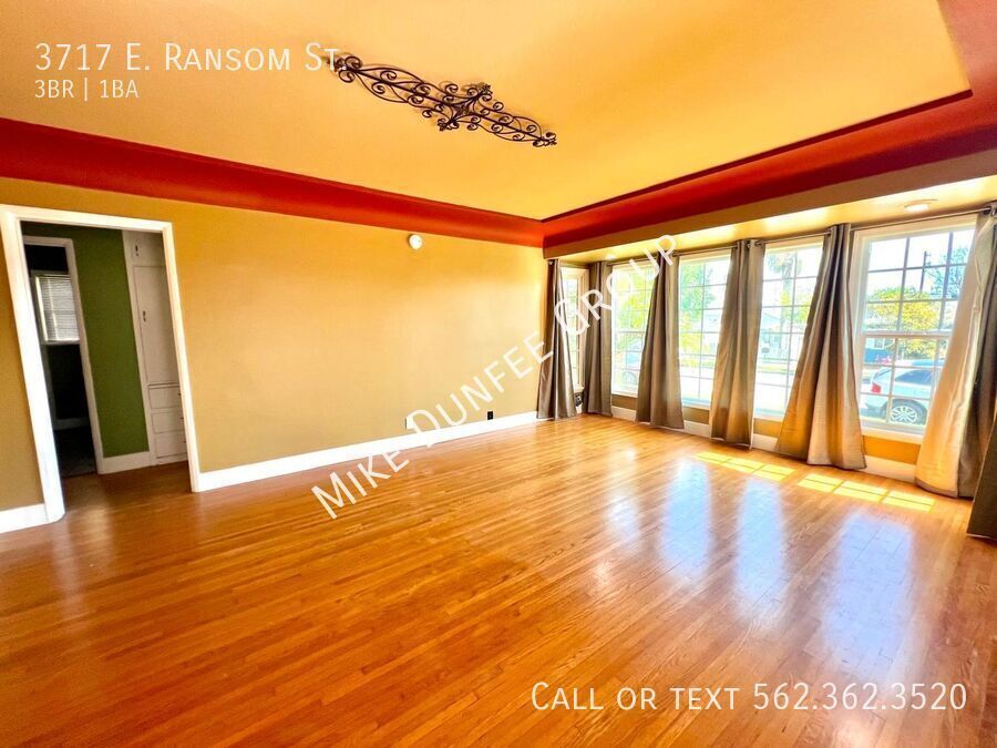 Spacious Three Bedroom Home Near Traffic Circle property image