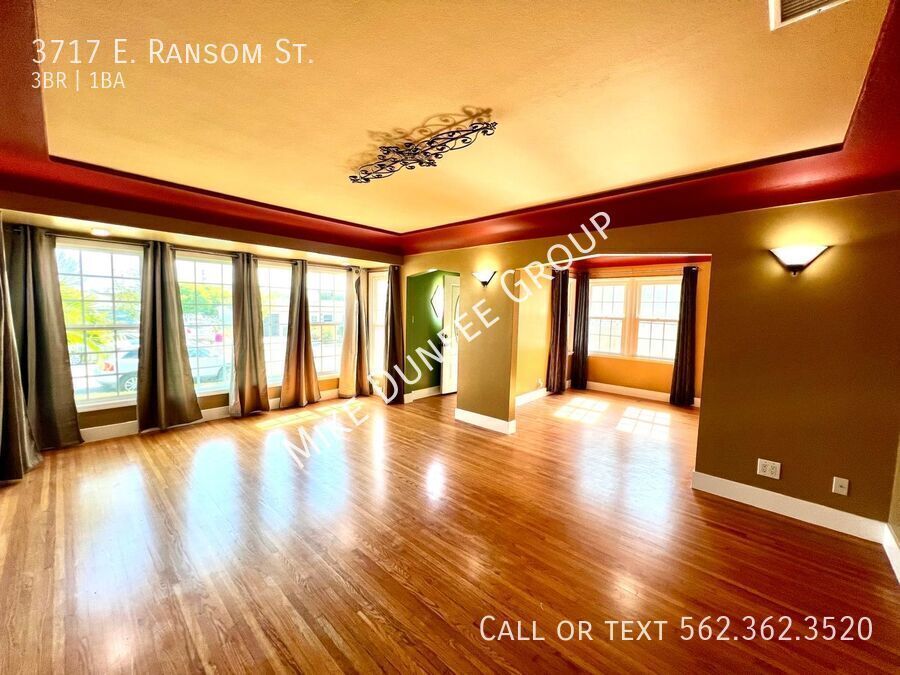 Spacious Three Bedroom Home Near Traffic Circle property image