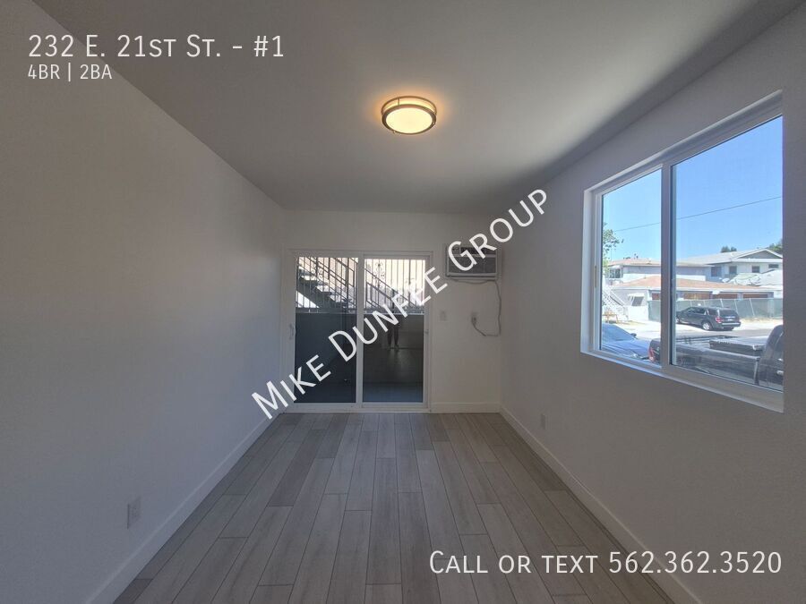 Beautiful 4 Bedroom 2 Bathroom Apartment With in Unit Washer and Dryer property image