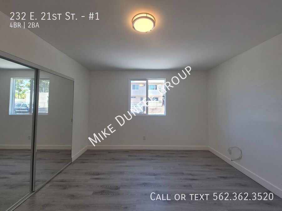 Beautiful 4 Bedroom 2 Bathroom Apartment With in Unit Washer and Dryer property image