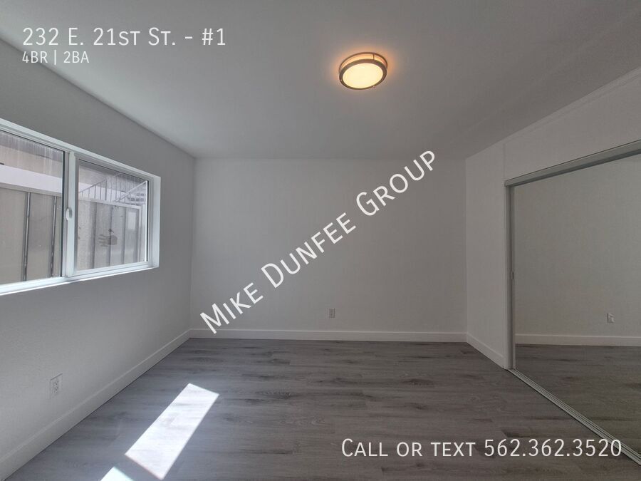 Beautiful 4 Bedroom 2 Bathroom Apartment With in Unit Washer and Dryer property image