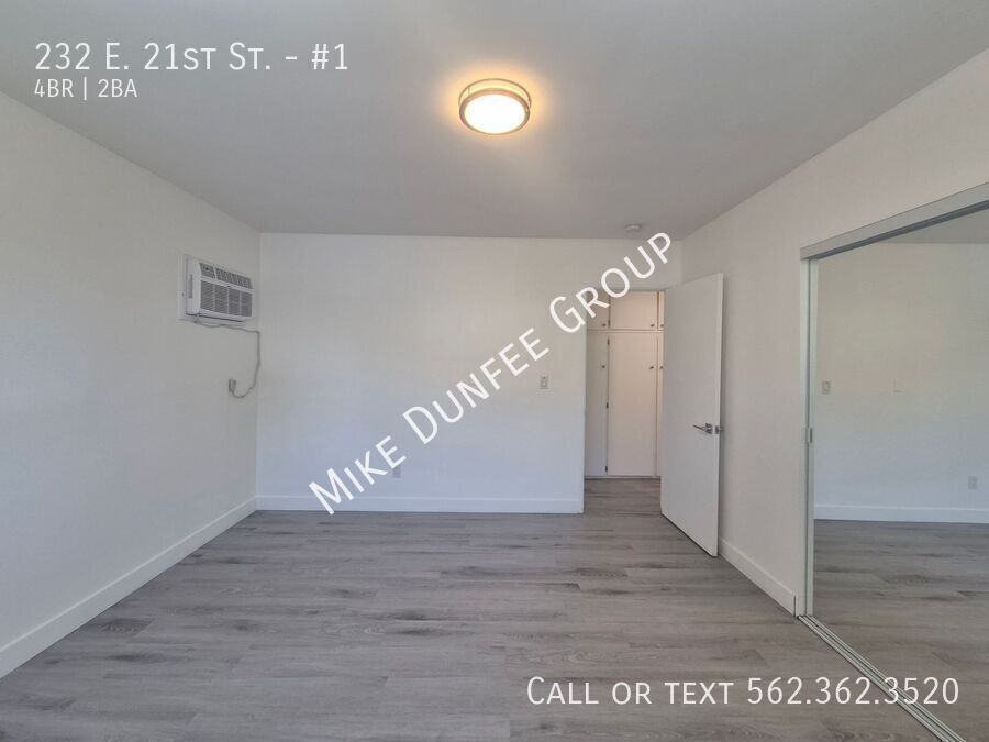 Beautiful 4 Bedroom 2 Bathroom Apartment With in Unit Washer and Dryer property image