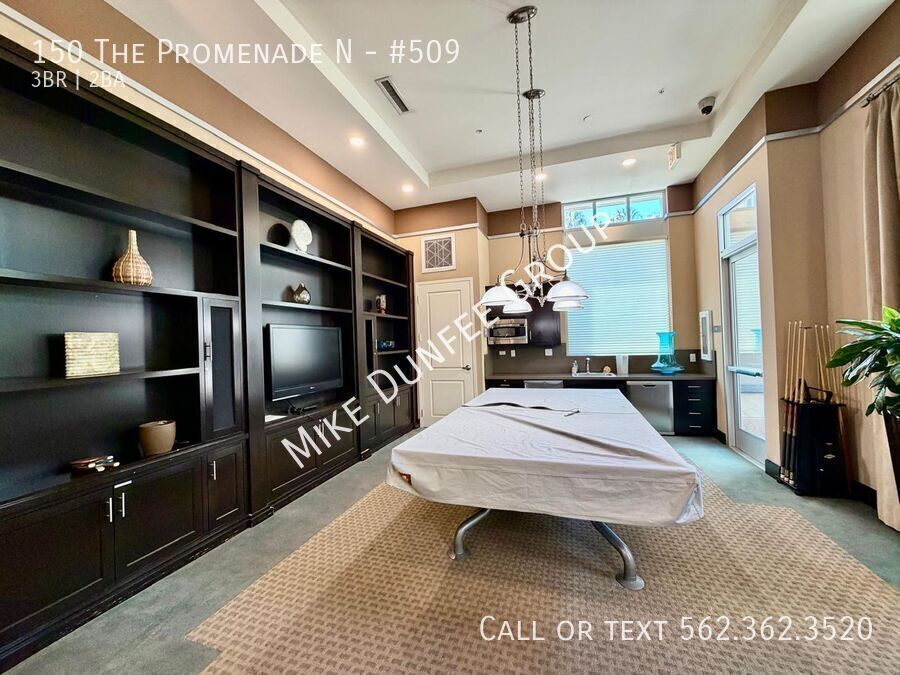 Downtown Long Beach 3 Bedroom Corner Condo property image