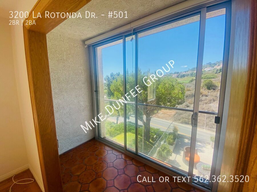 Coastal Living at Ocean Terrace – Rancho Palos Verdes property image