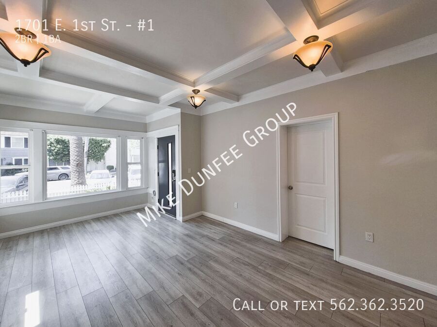 Charming 2-Bedroom, 1-Bathroom Lower-Level Unit in the Bixby Park Neighborhood property image