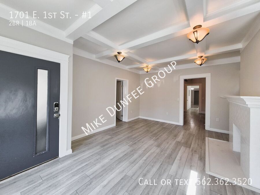 Charming 2-Bedroom, 1-Bathroom Lower-Level Unit in the Bixby Park Neighborhood property image