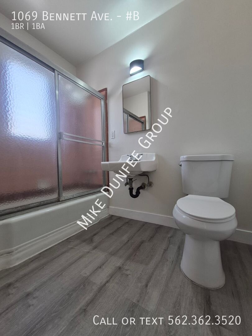 Charming Upstairs 1-Bedroom Apartment property image