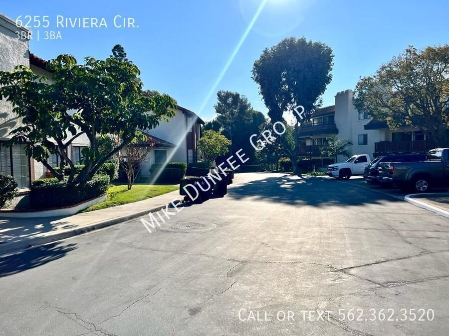 Fully Furnished Three Bedroom Townhouse in Bixby Riviera property image