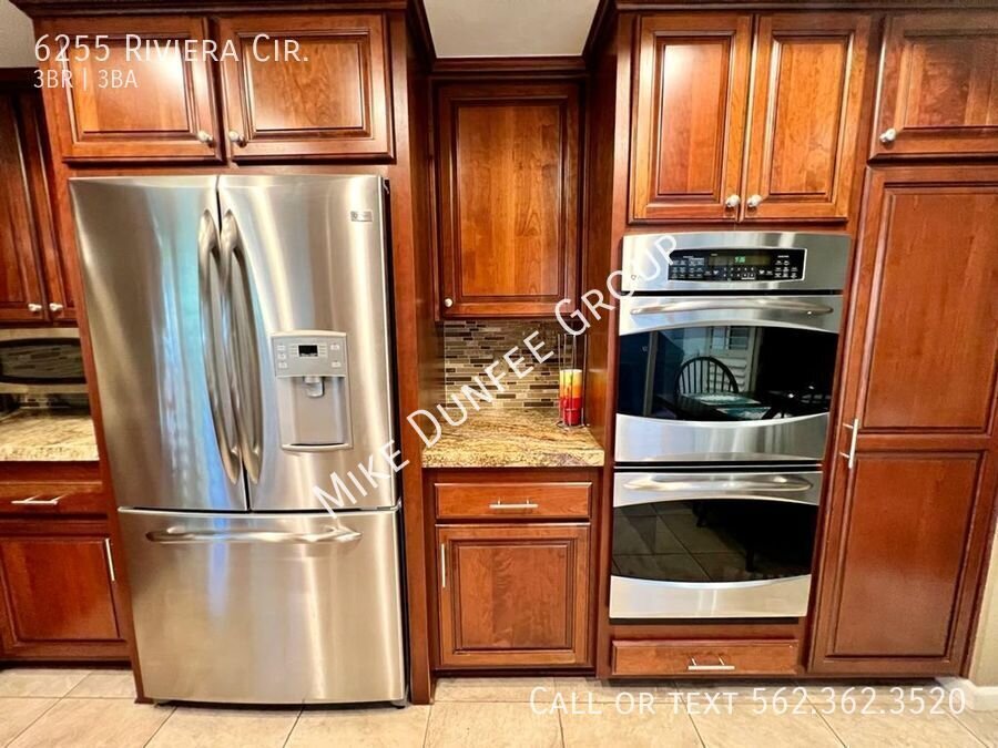 Fully Furnished Three Bedroom Townhouse in Bixby Riviera property image
