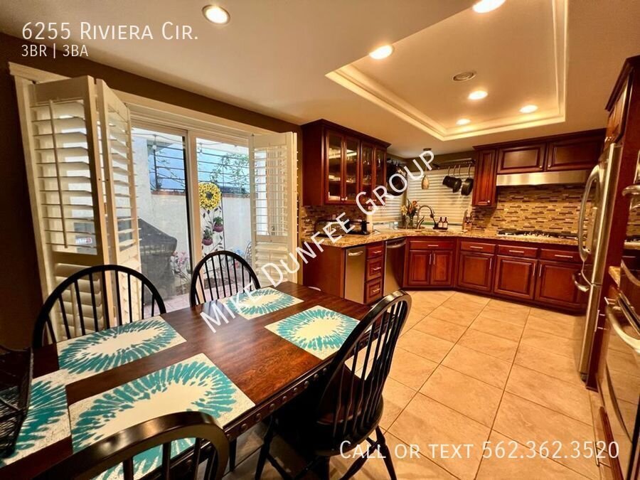 Fully Furnished Three Bedroom Townhouse in Bixby Riviera property image