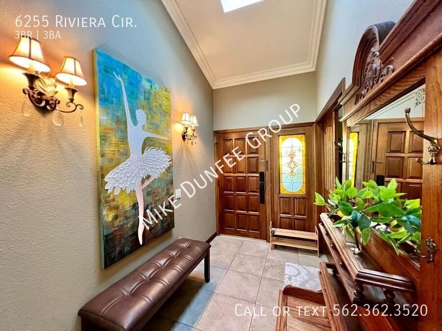 Fully Furnished Three Bedroom Townhouse in Bixby Riviera property image