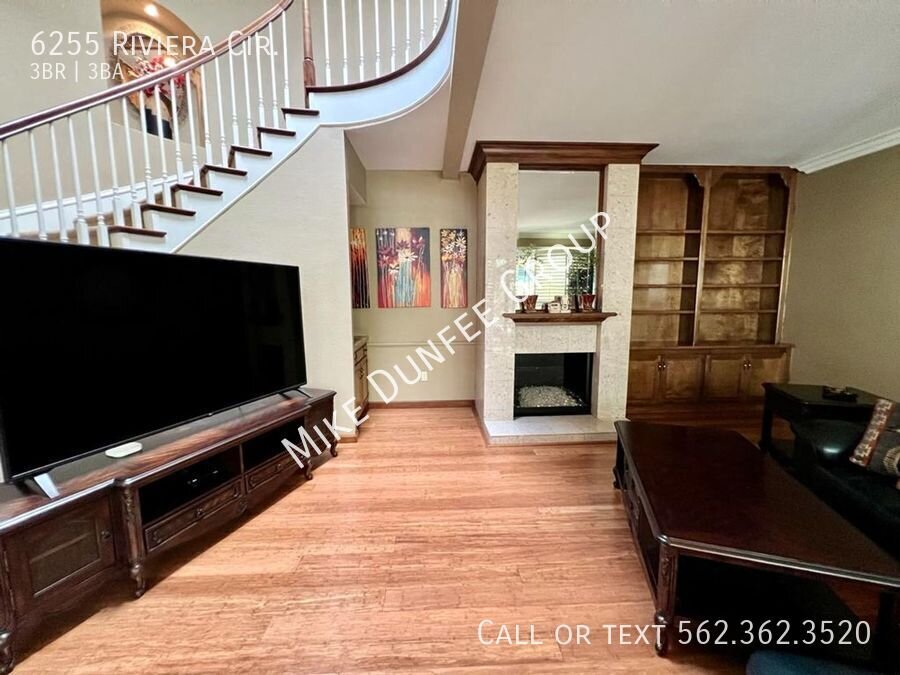Fully Furnished Three Bedroom Townhouse in Bixby Riviera property image
