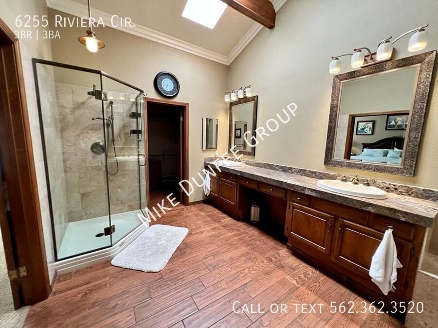 Fully Furnished Three Bedroom Townhouse in Bixby Riviera property image