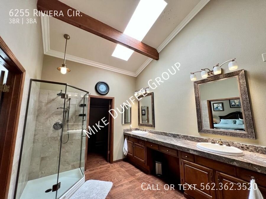 Fully Furnished Three Bedroom Townhouse in Bixby Riviera property image