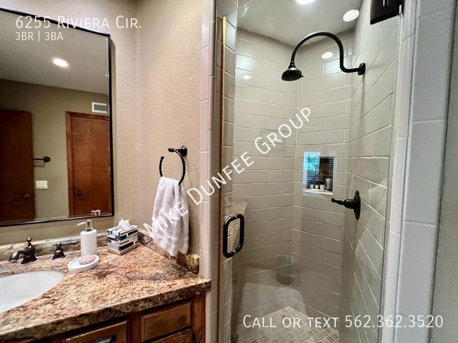 Fully Furnished Three Bedroom Townhouse in Bixby Riviera property image