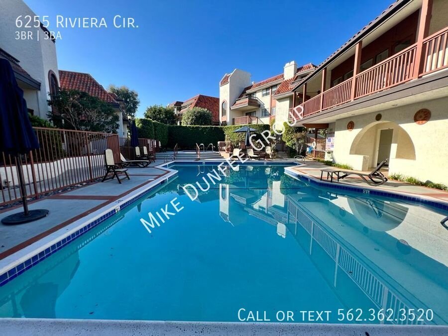 Fully Furnished Three Bedroom Townhouse in Bixby Riviera property image
