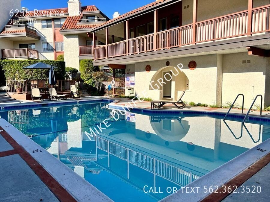 Fully Furnished Three Bedroom Townhouse in Bixby Riviera property image