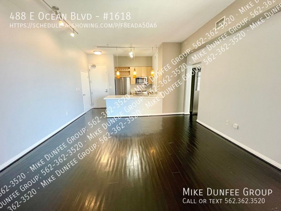 Beautiful 2-Bedroom Condo at AQUA Towers property image