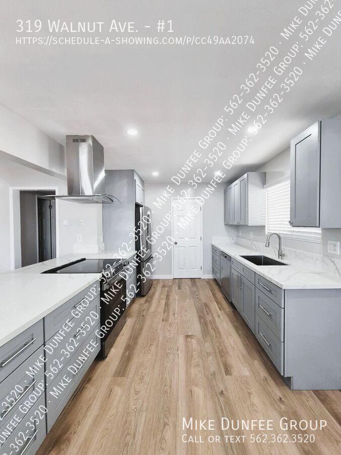 3-Bedroom, 2.5 Bath Apartment Near Alamitos Beach property image