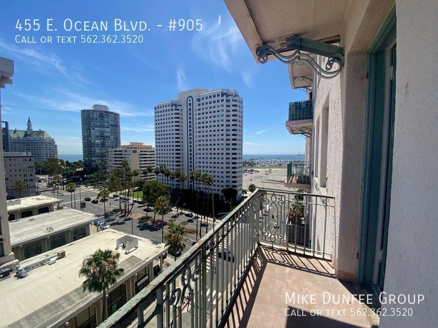 Historic Cooper Arms Studio with Balcony and Ocean View property image