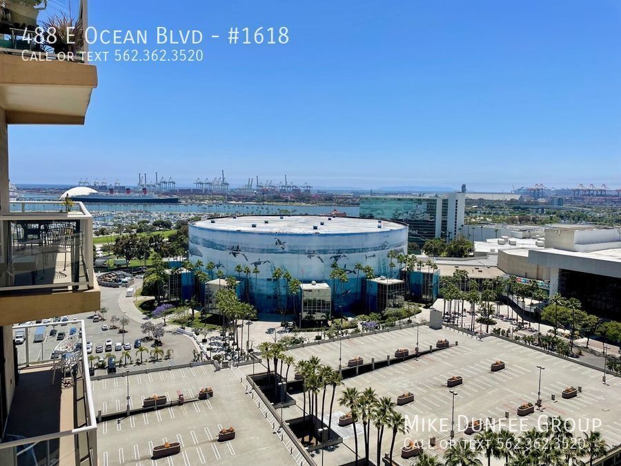 Beautiful 2-Bedroom Condo at AQUA Towers property image