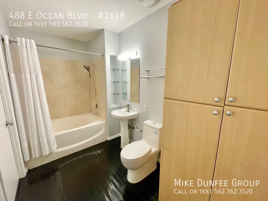 Beautiful 2-Bedroom Condo at AQUA Towers property image