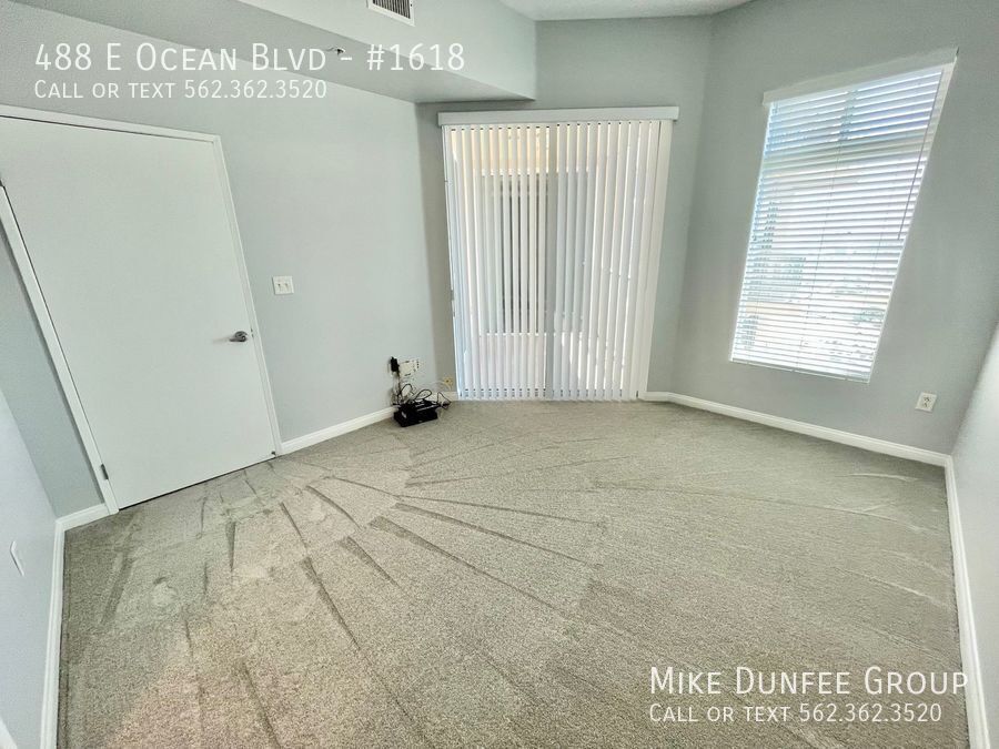 Beautiful 2-Bedroom Condo at AQUA Towers property image