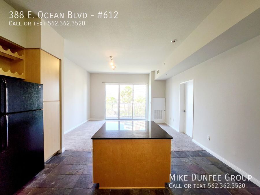 Beautiful One Bedroom With City Views at AQUA Towers property image