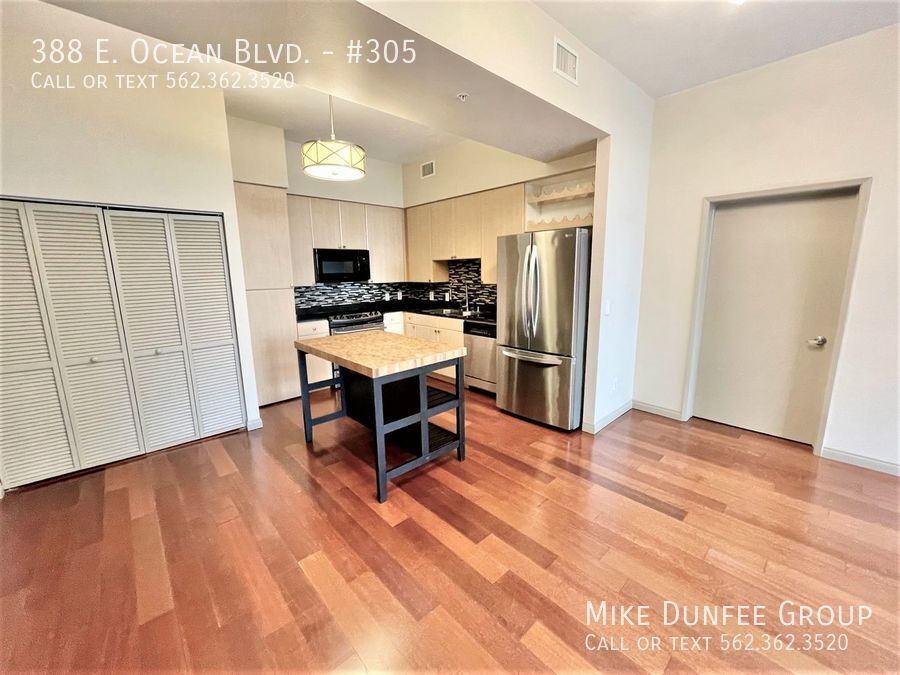 2-Bedroom Condo at the AQUA property image