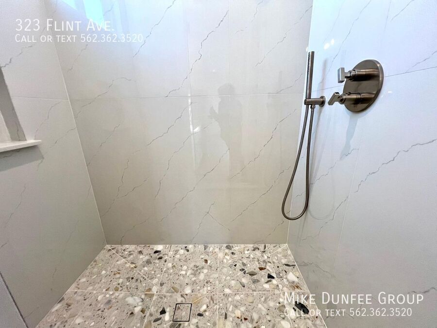 Long Beach Newly-Constructed 4 Bedroom Home With Deck and All Appliances property image