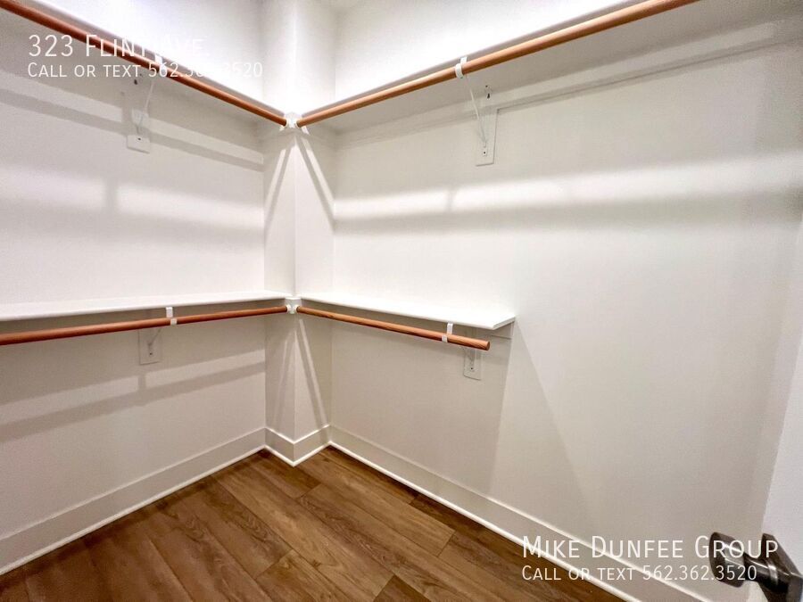 Long Beach Newly-Constructed 4 Bedroom Home With Deck and All Appliances property image