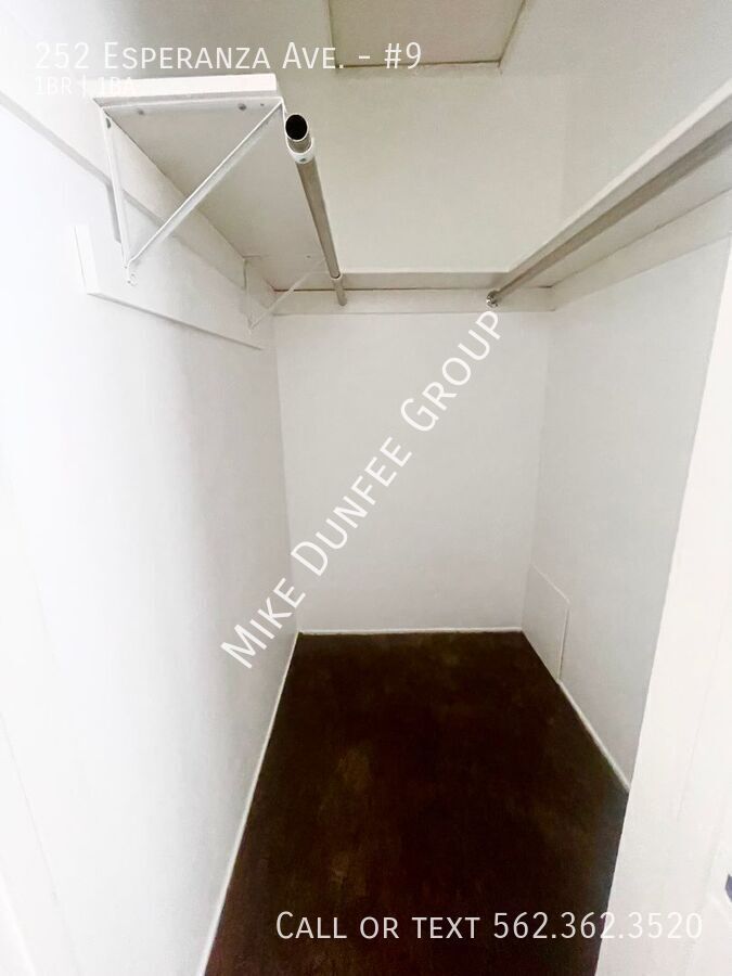 Newly Renovated 1 Bedroom 1 Bathroom Upstairs property image