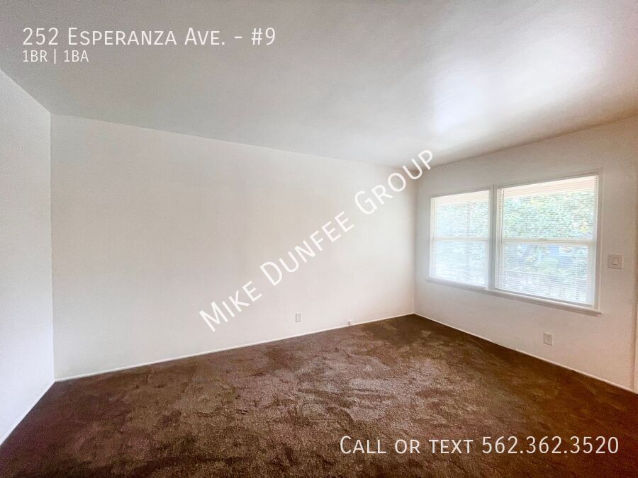 Newly Renovated 1 Bedroom 1 Bathroom Upstairs property image