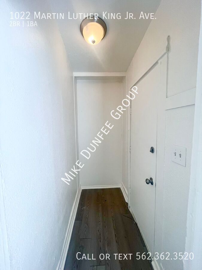 HALF OFF THE 1ST MONTHS RENT *OAC - Newly Renovated 2 Bedroom 1 Bath in Long Beach property image