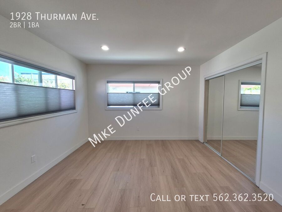 LA, Mid-City 2BR/1BA Open Floor Apartment property image