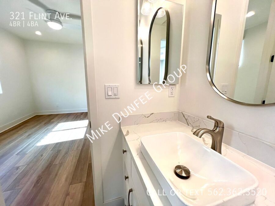 Newly-Built Four Bedroom House Featuring Deck and Two-Car Garage property image