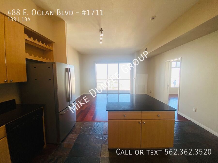 Spacious One Bedroom Condo in Downtown Long Beach property image