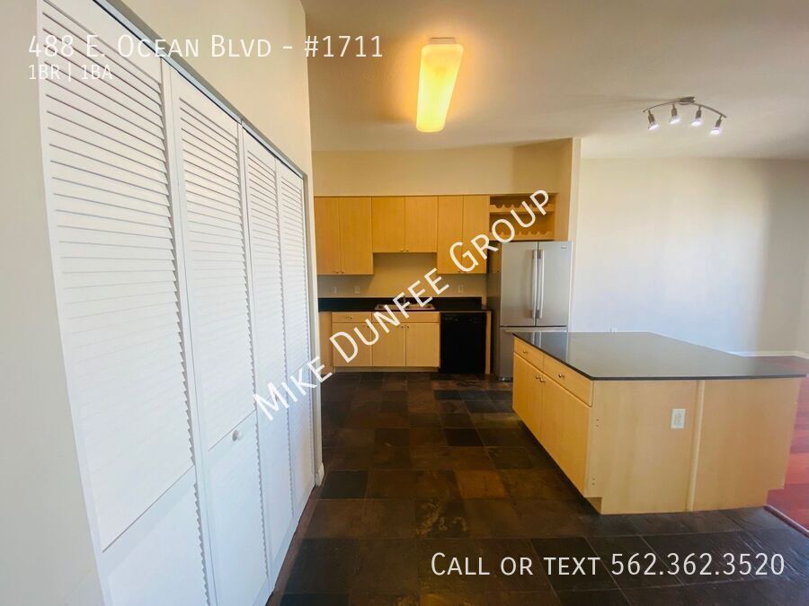 Spacious One Bedroom Condo in Downtown Long Beach property image