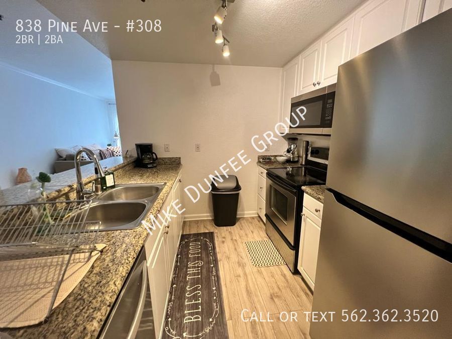 Unfurnished Downtown Long Beach Two Bedroom property image