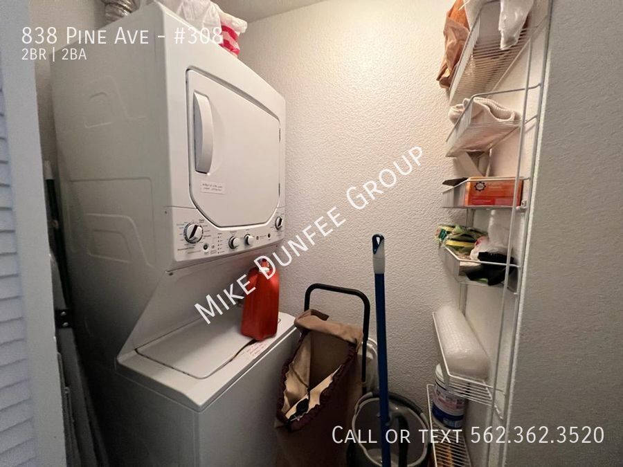 Unfurnished Downtown Long Beach Two Bedroom property image