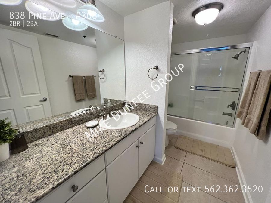 Unfurnished Downtown Long Beach Two Bedroom property image