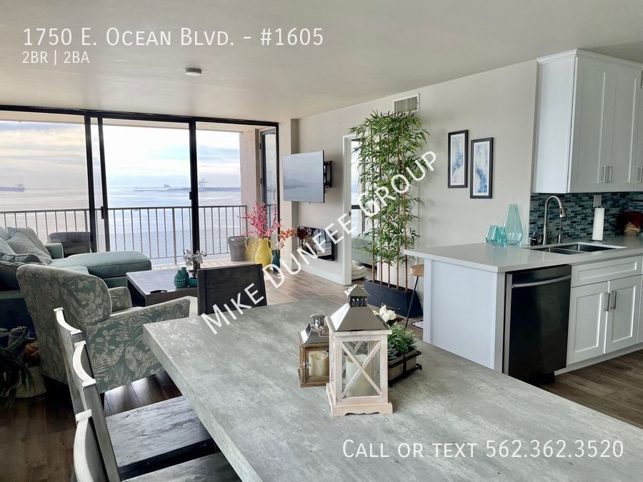 Beach Front FULLY FURNISHED Penthouse located in Alamitos Beach property image