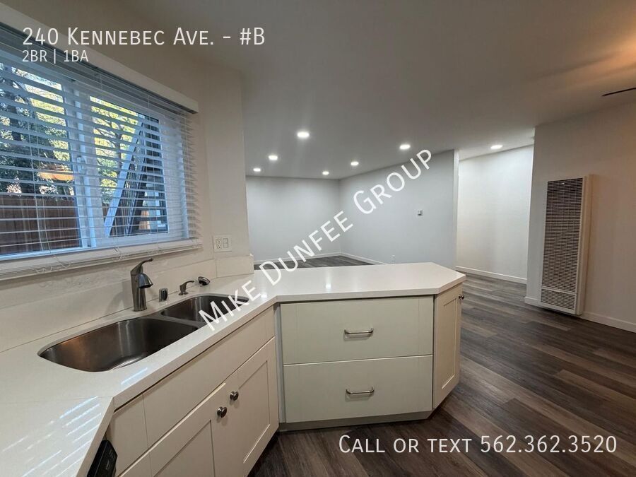 Bluff Heights Two-bedroom Apartment Near Parks and Culture Life property image