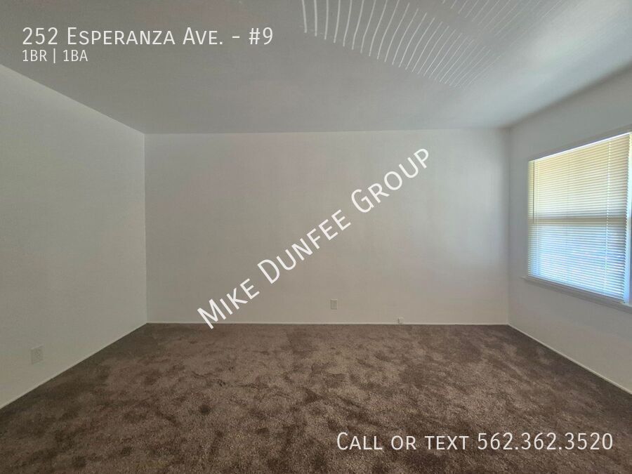 Newly Renovated 1 Bedroom 1 Bathroom Upstairs property image