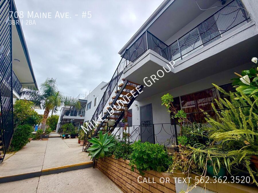 Three Bedroom in Wilmore Area With Two Garages property image