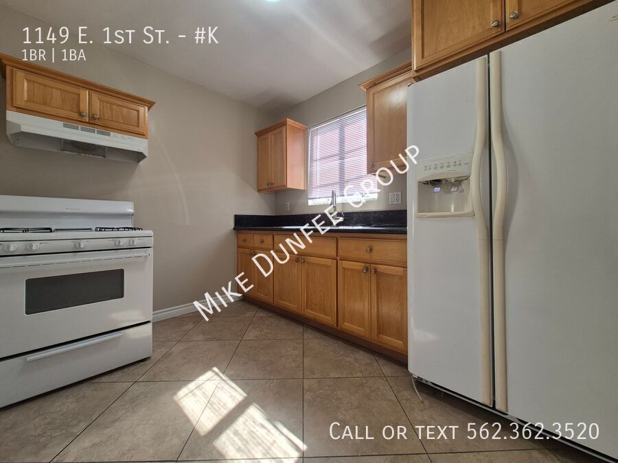 One Bedroom Apartment Upstairs With Hardwood Floors property image