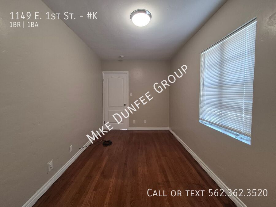 One Bedroom Apartment Upstairs With Hardwood Floors property image