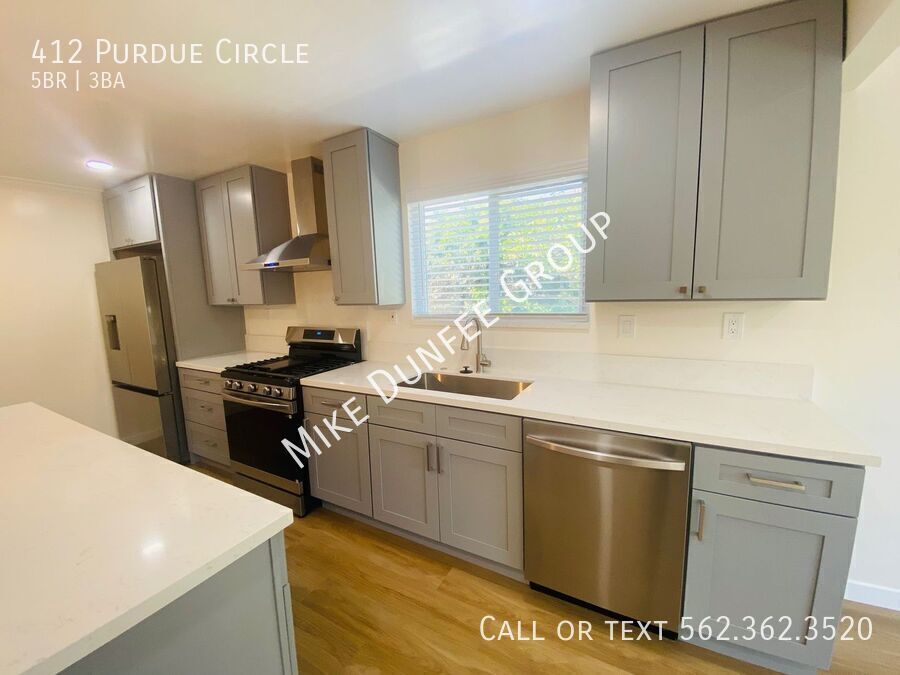 Beautifully Renovated 2-Story Home in College Park West, Seal Beach property image