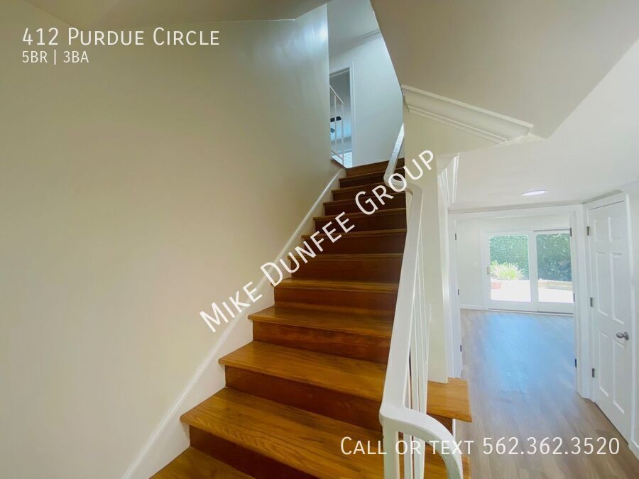 Beautifully Renovated 2-Story Home in College Park West, Seal Beach property image