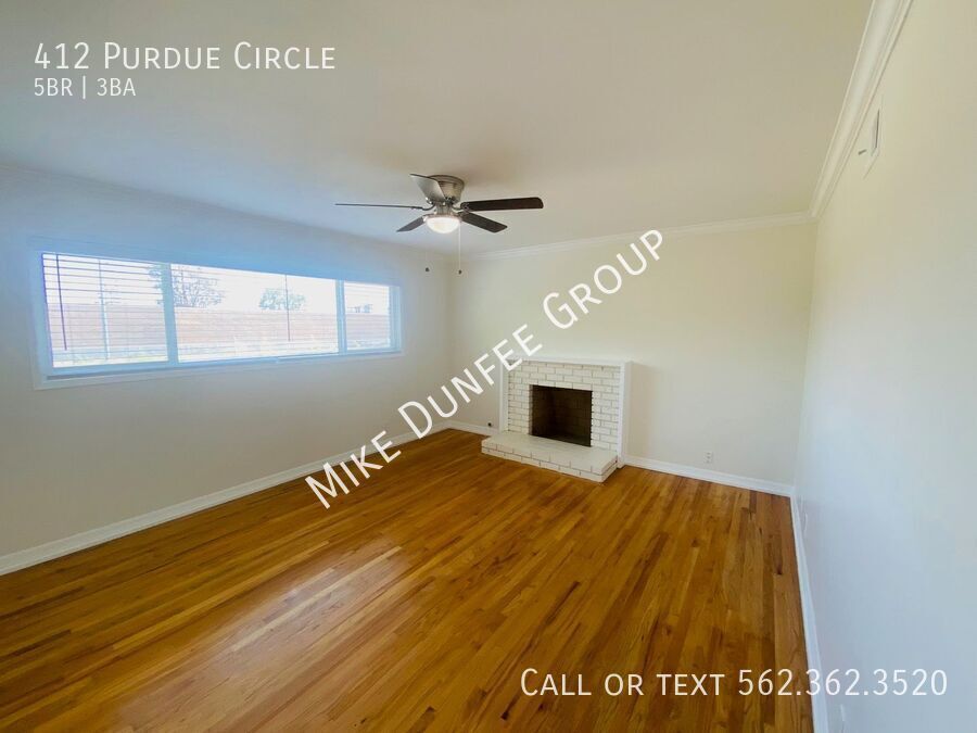 Beautifully Renovated 2-Story Home in College Park West, Seal Beach property image